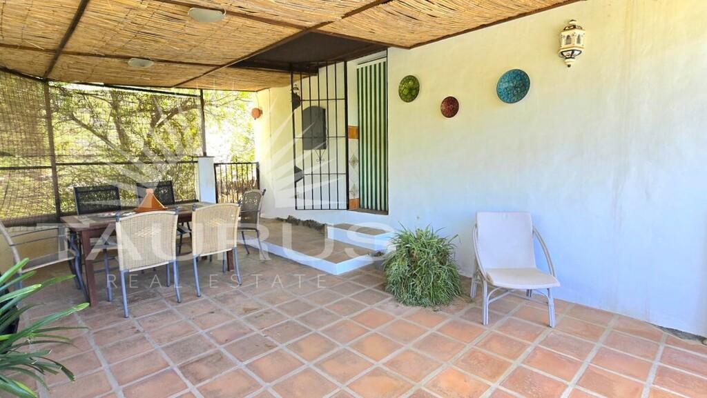 Villa for Sale in Cómpeta