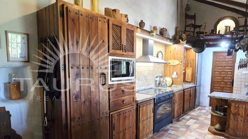 Villa for Sale in Cómpeta