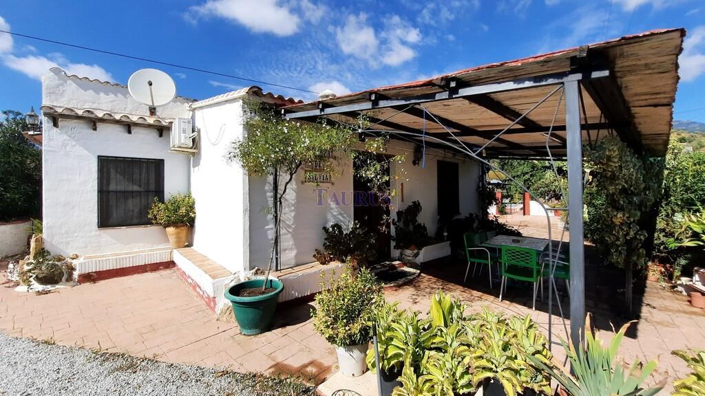 Villa for Sale in Sedella