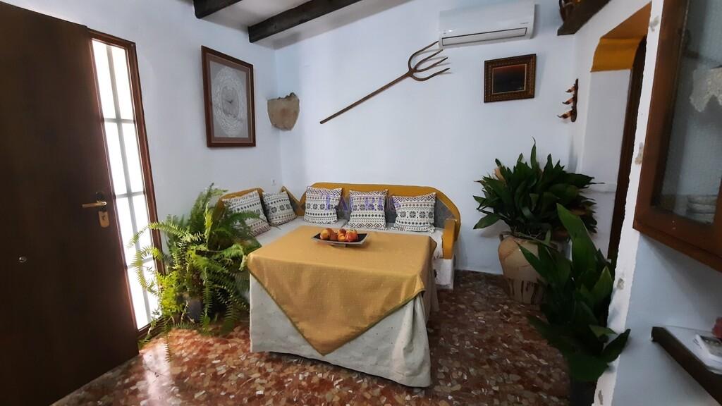 Villa for Sale in Sedella