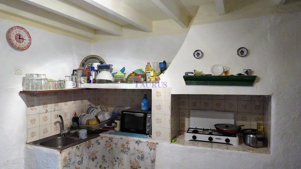House for Sale in Comares