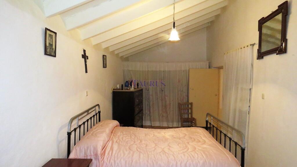 House for Sale in Comares