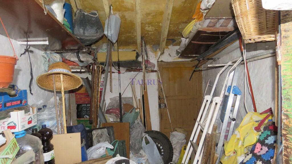 House for Sale in Comares