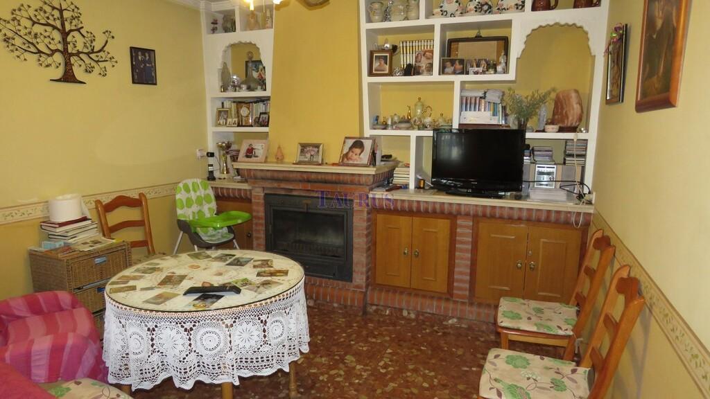 House for Sale in Canillas de Albaida
