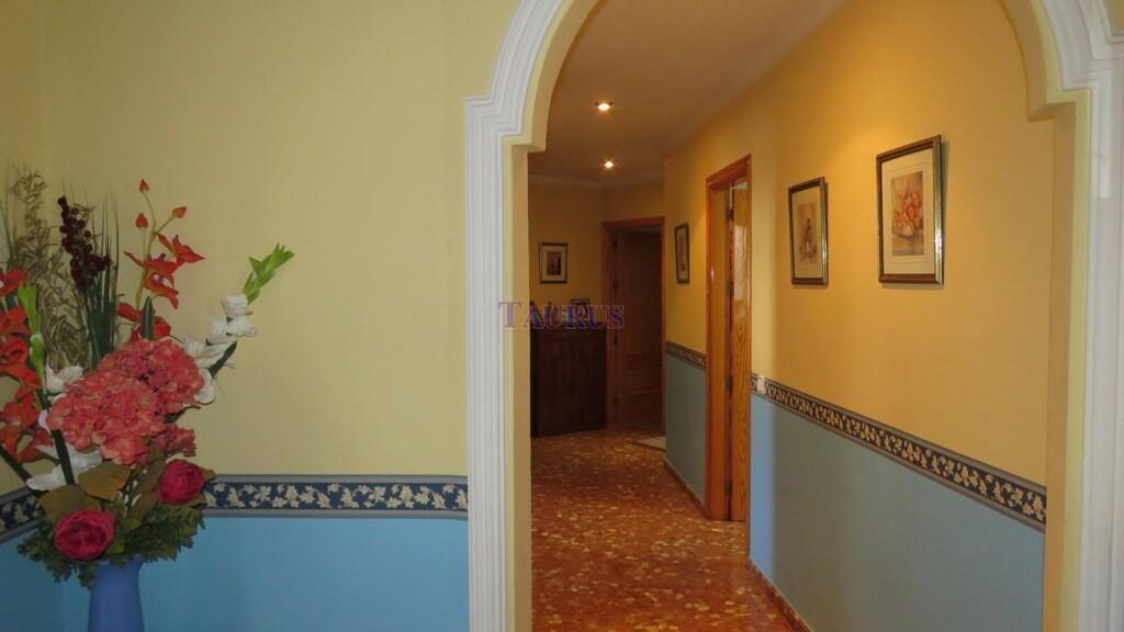 House for Sale in Canillas de Albaida