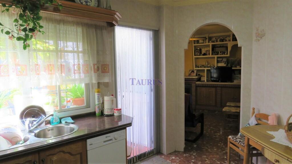 House for Sale in Canillas de Albaida