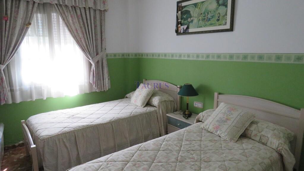 House for Sale in Canillas de Albaida