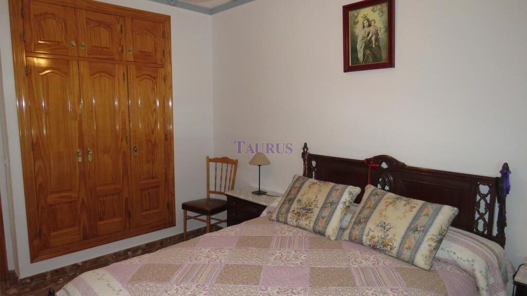 House for Sale in Canillas de Albaida