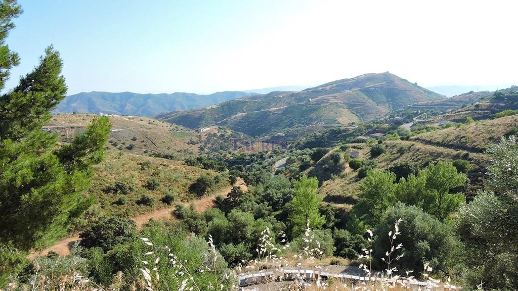Country Property for Sale in Sedella
