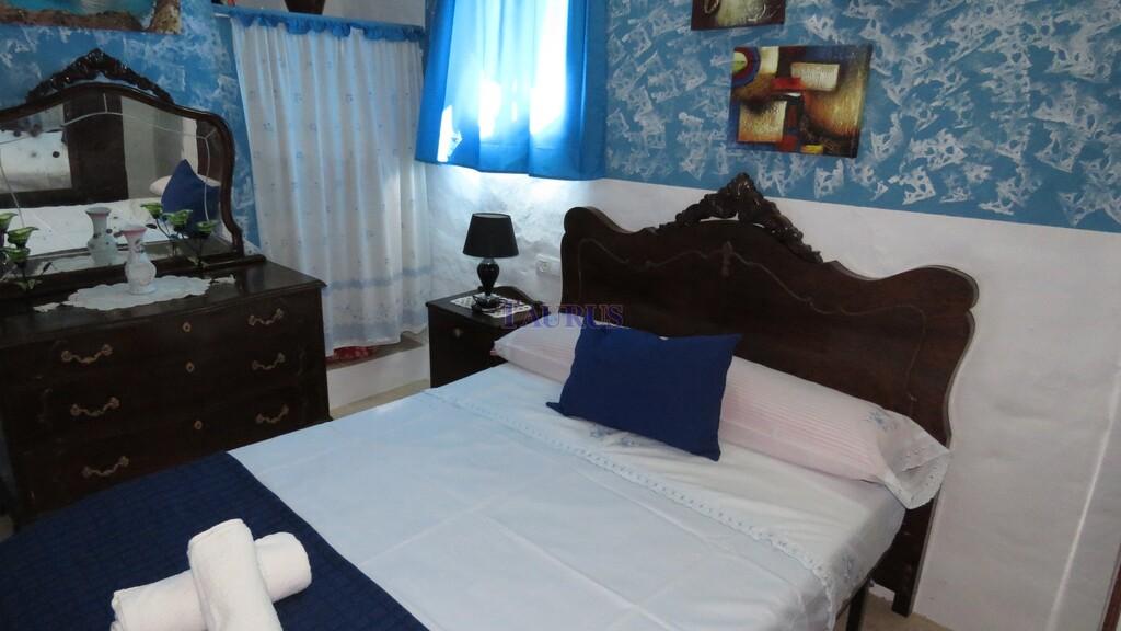 House for Sale in Salares