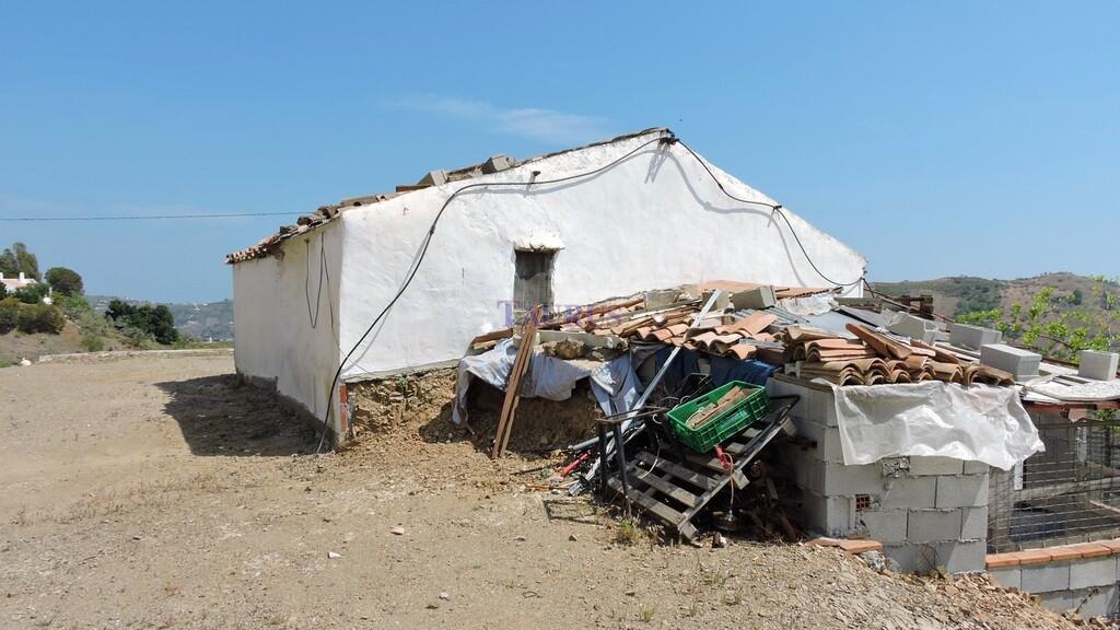 Country Property for Sale in Canillas de Albaida