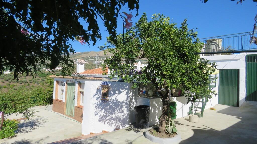 Villa for Sale in Cómpeta