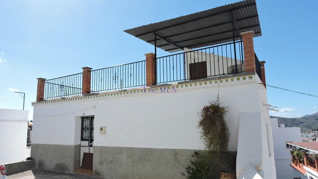 Casa en Venta en Cómpeta