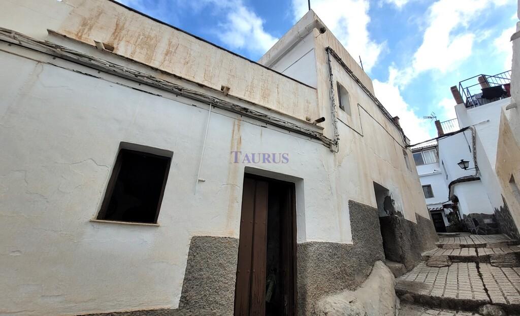 Casa en Venta en Cómpeta