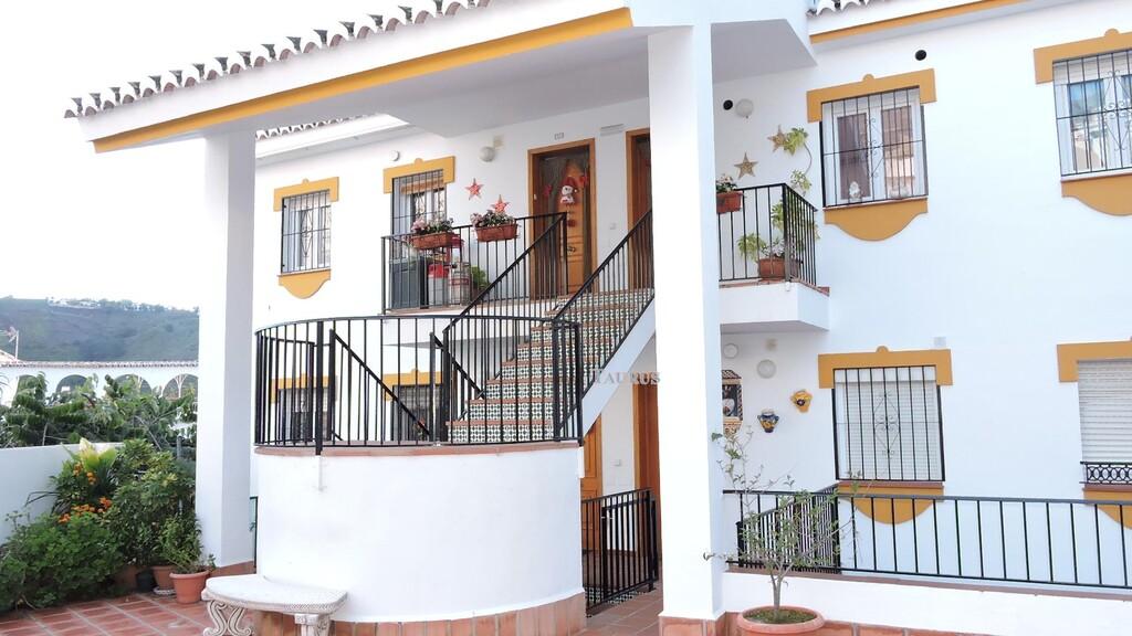 Apartment for Sale in Cómpeta