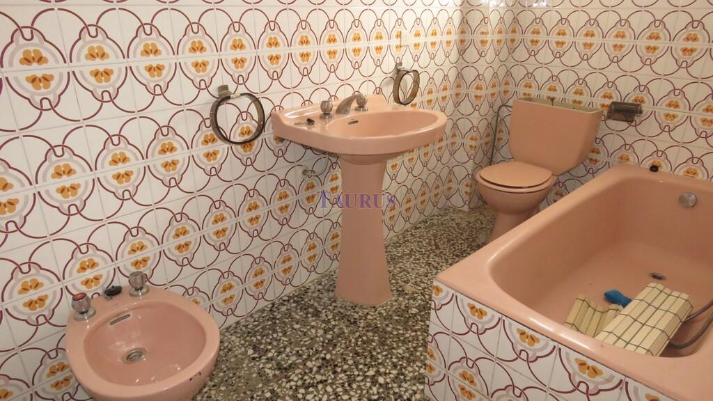 House for Sale in Canillas de Albaida