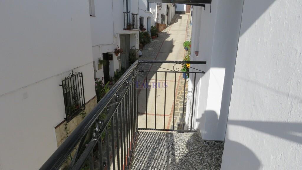 House for Sale in Canillas de Albaida