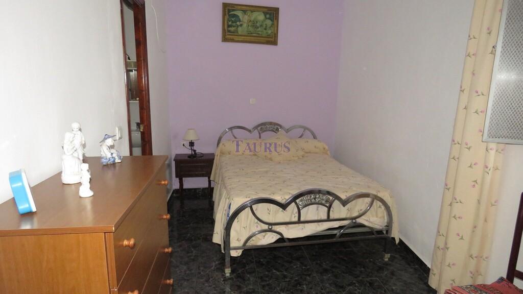 House for Sale in Canillas de Albaida