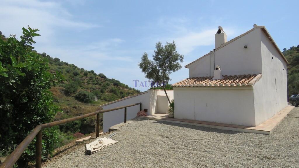 Country Property for Sale in Cómpeta