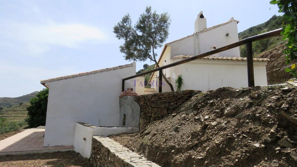 Country Property for Sale in Cómpeta