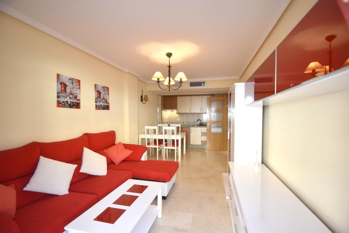 Flat for Rent in Benalmádena