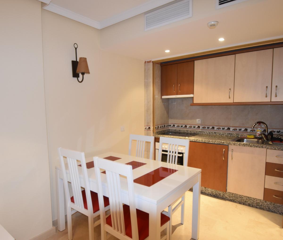 Flat for Rent in Benalmádena