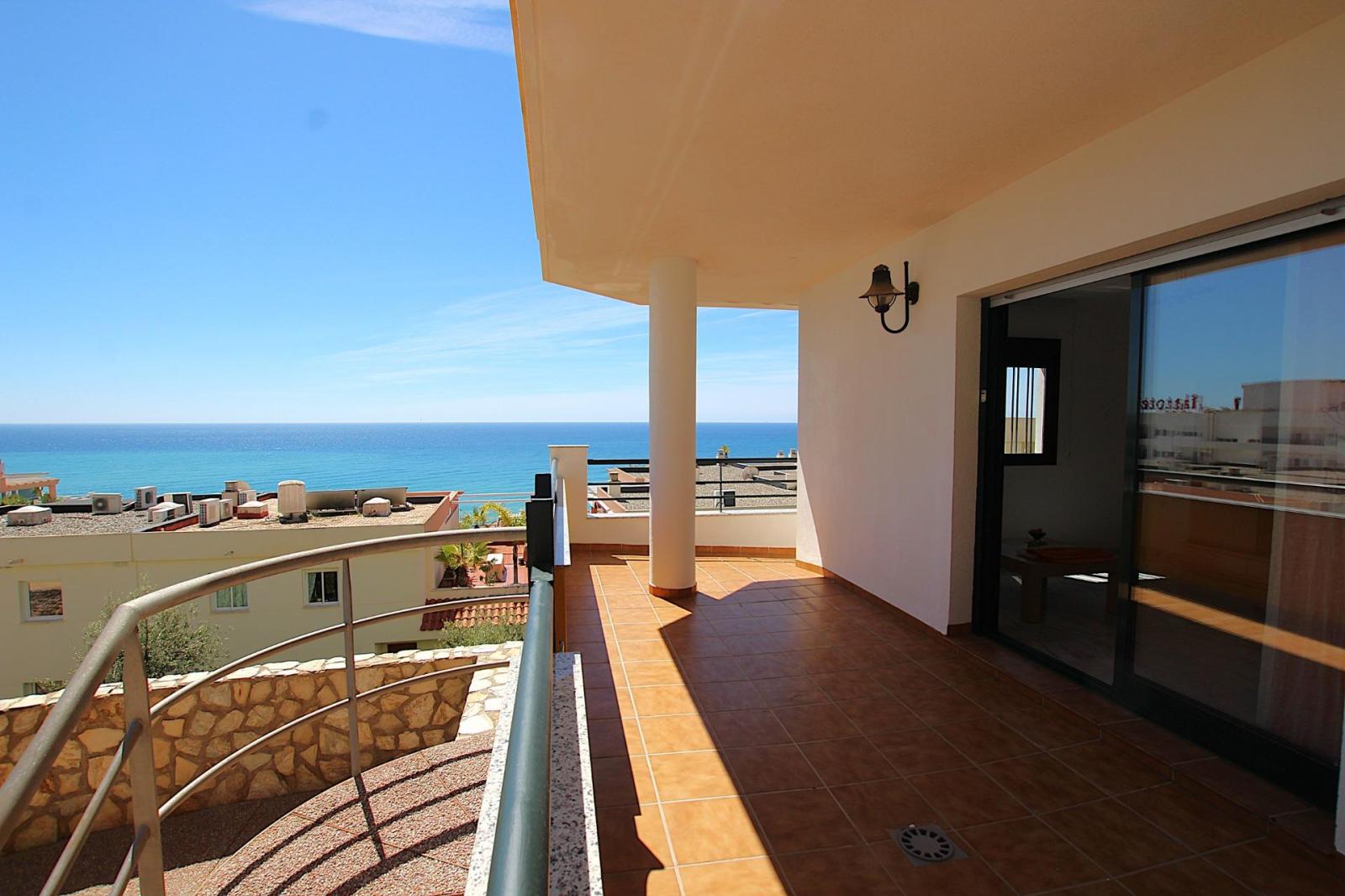Flat for Sale in Benalmádena