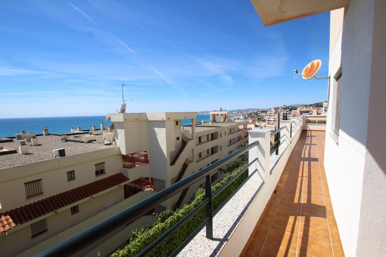 Flat for Sale in Benalmádena