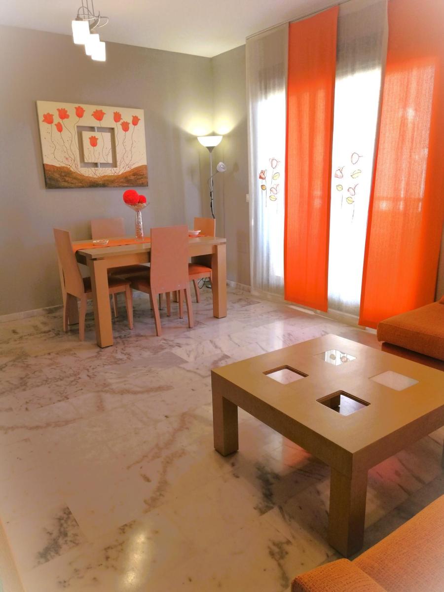 Flat for Sale in Benalmádena