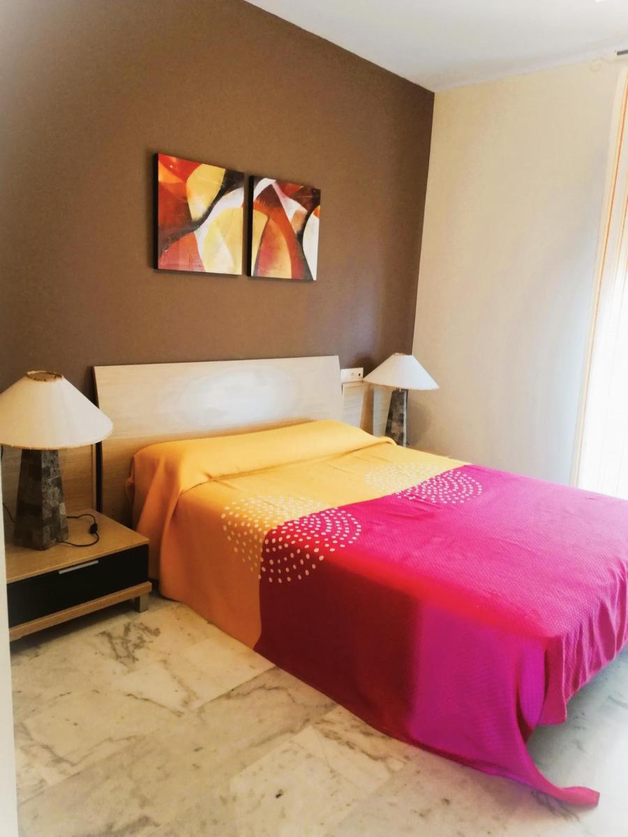 Flat for Sale in Benalmádena