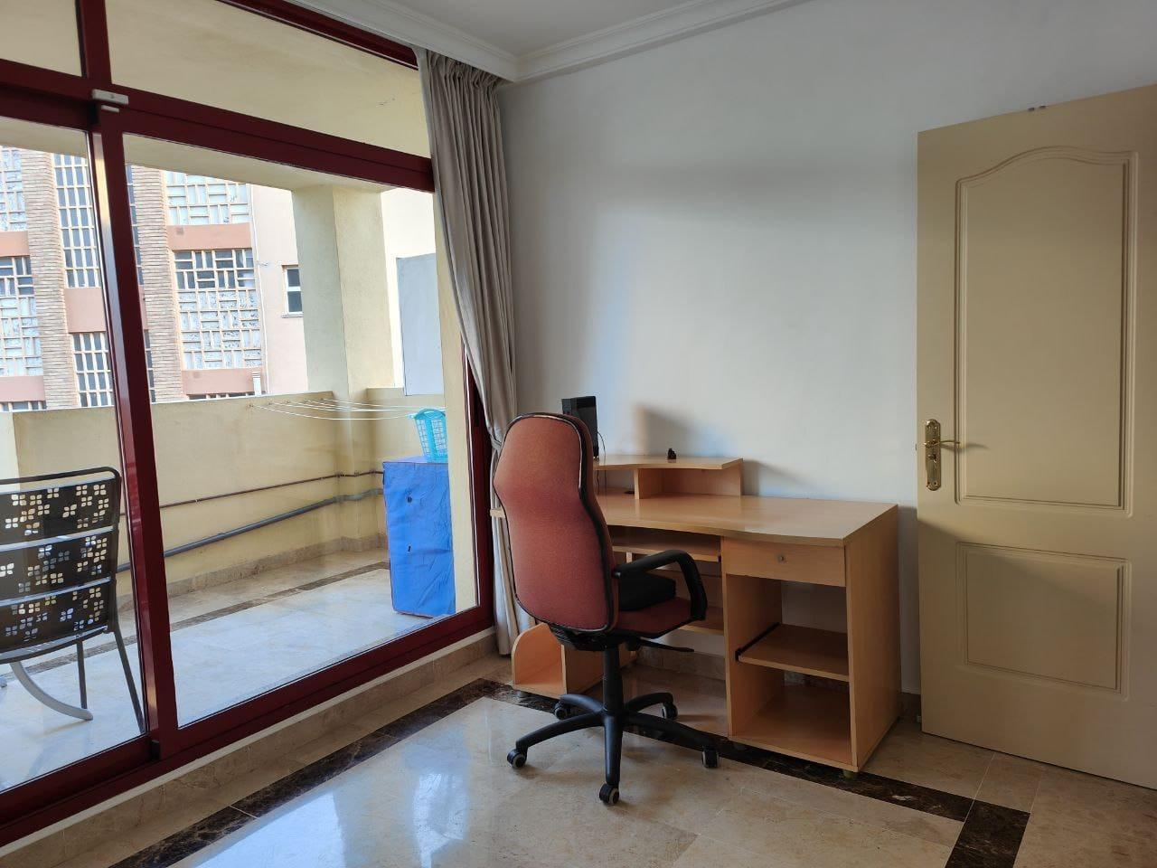 Flat for Sale in Benalmádena