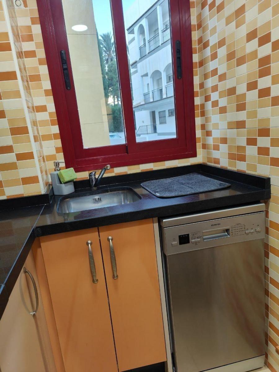 Flat for Sale in Benalmádena
