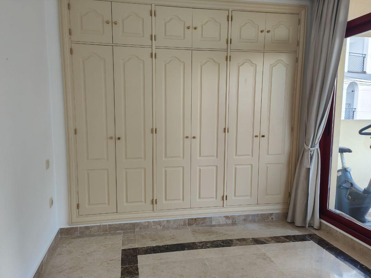 Flat for Sale in Benalmádena