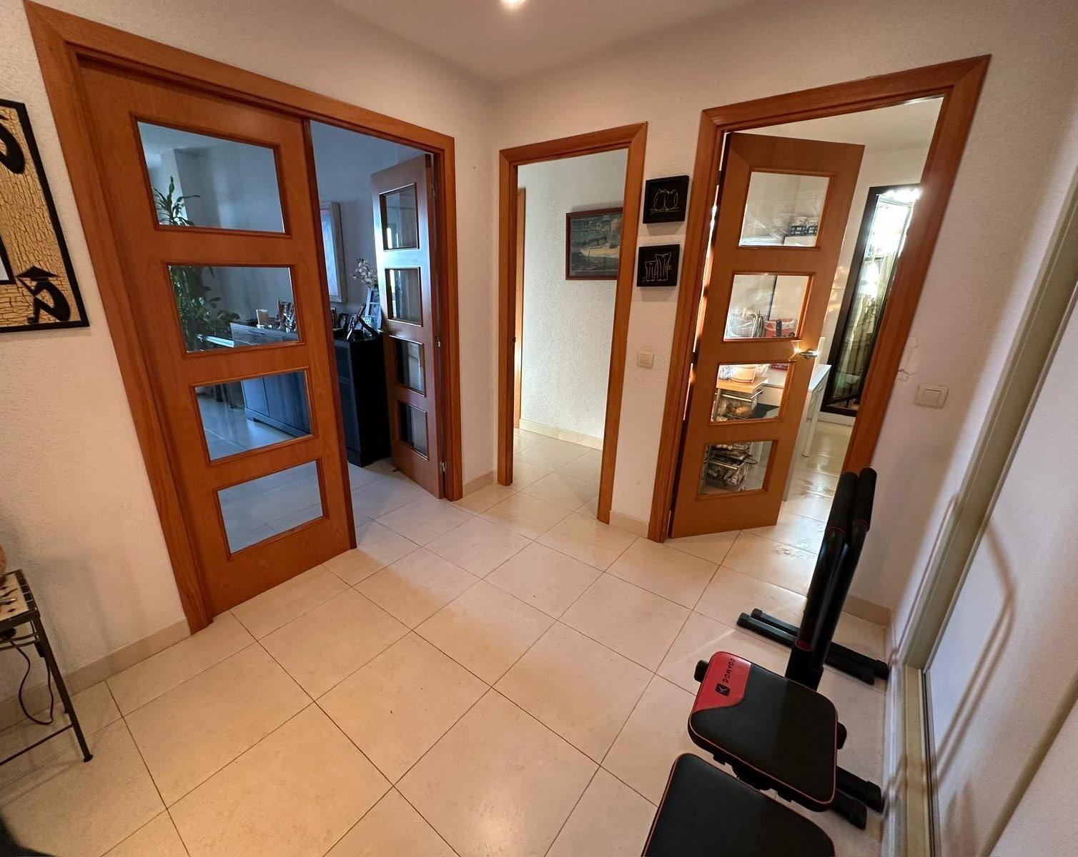 Flat for Sale in Benalmádena