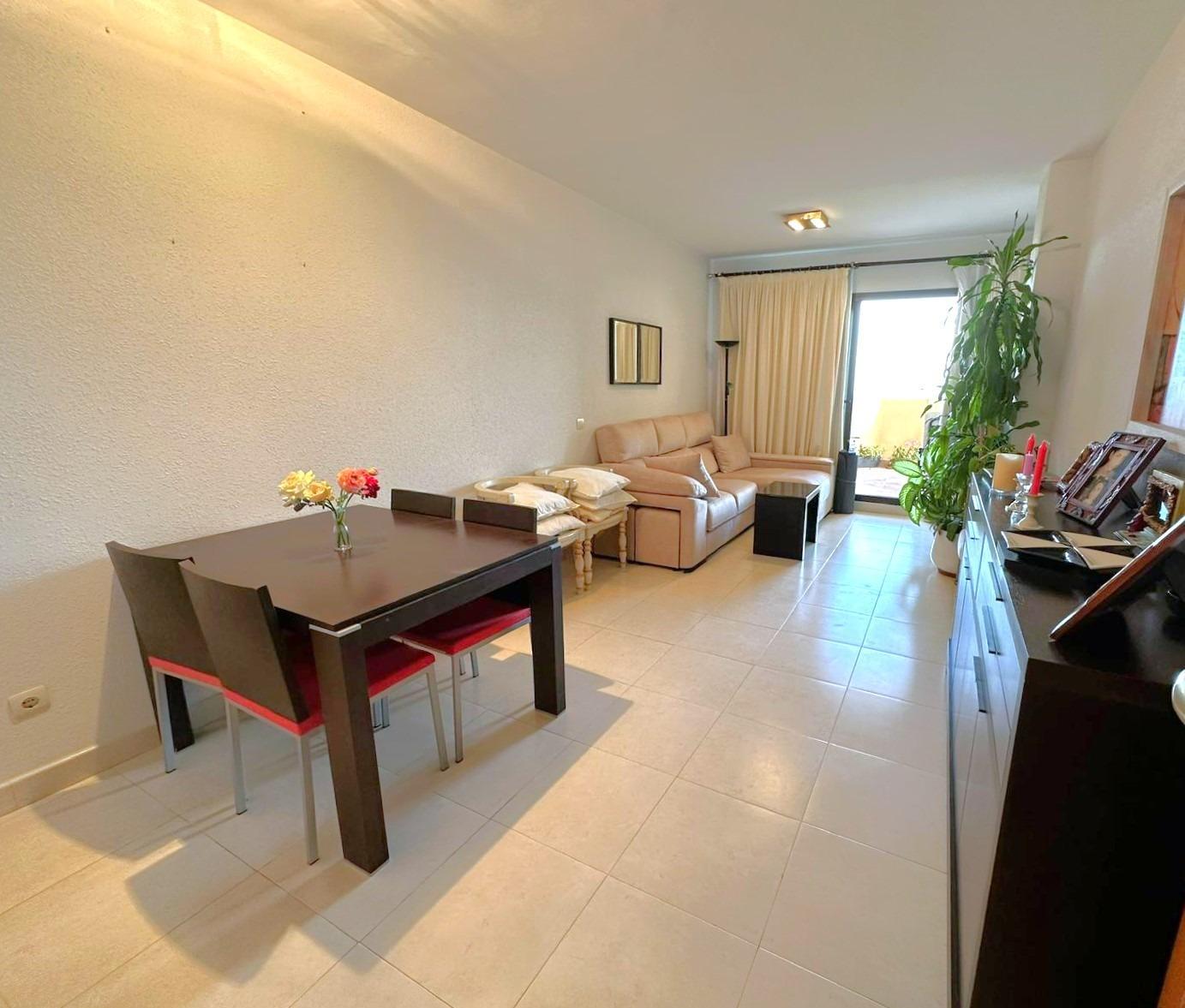 Flat for Sale in Benalmádena