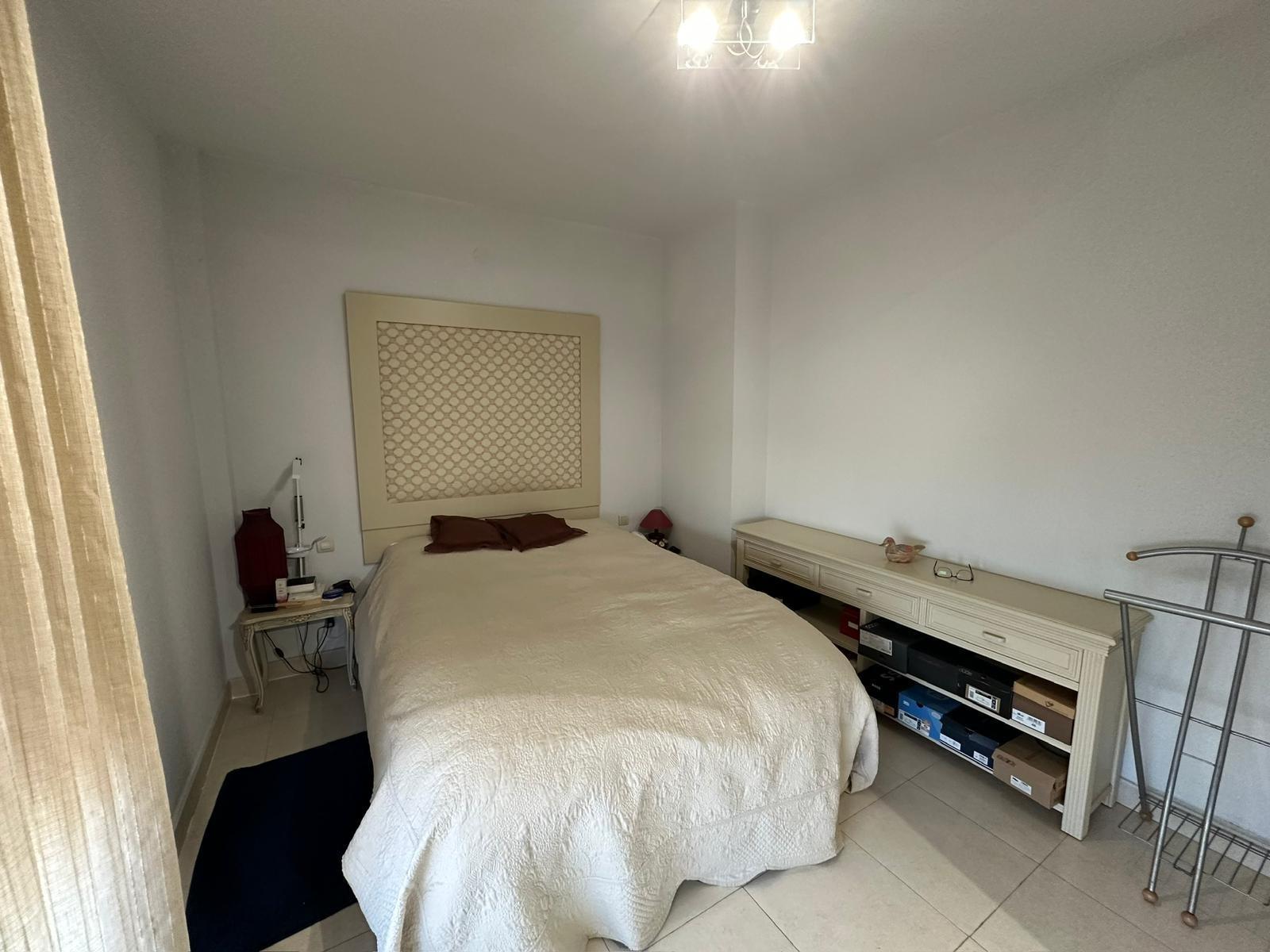 Flat for Sale in Benalmádena