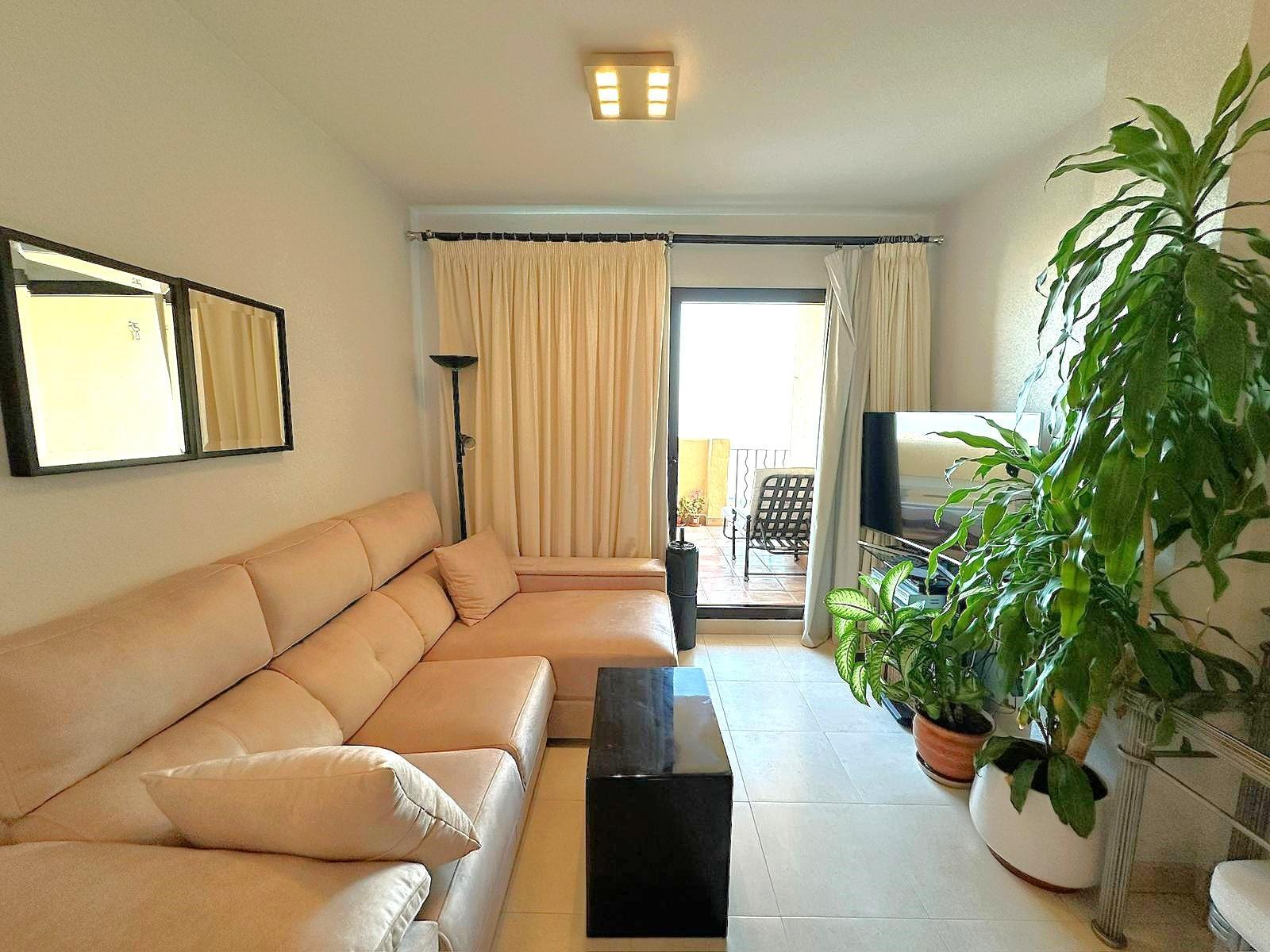 Flat for Sale in Benalmádena