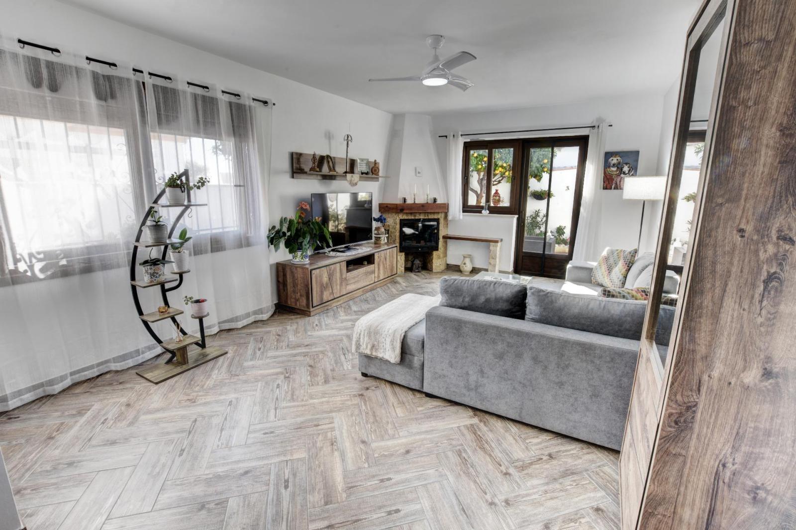 Villa for Sale in Benalmádena