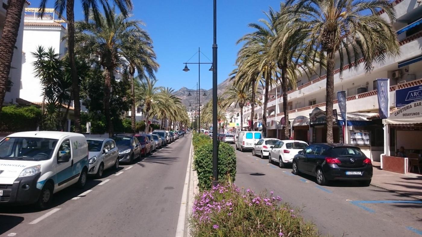 Premise for Rent in Benalmádena