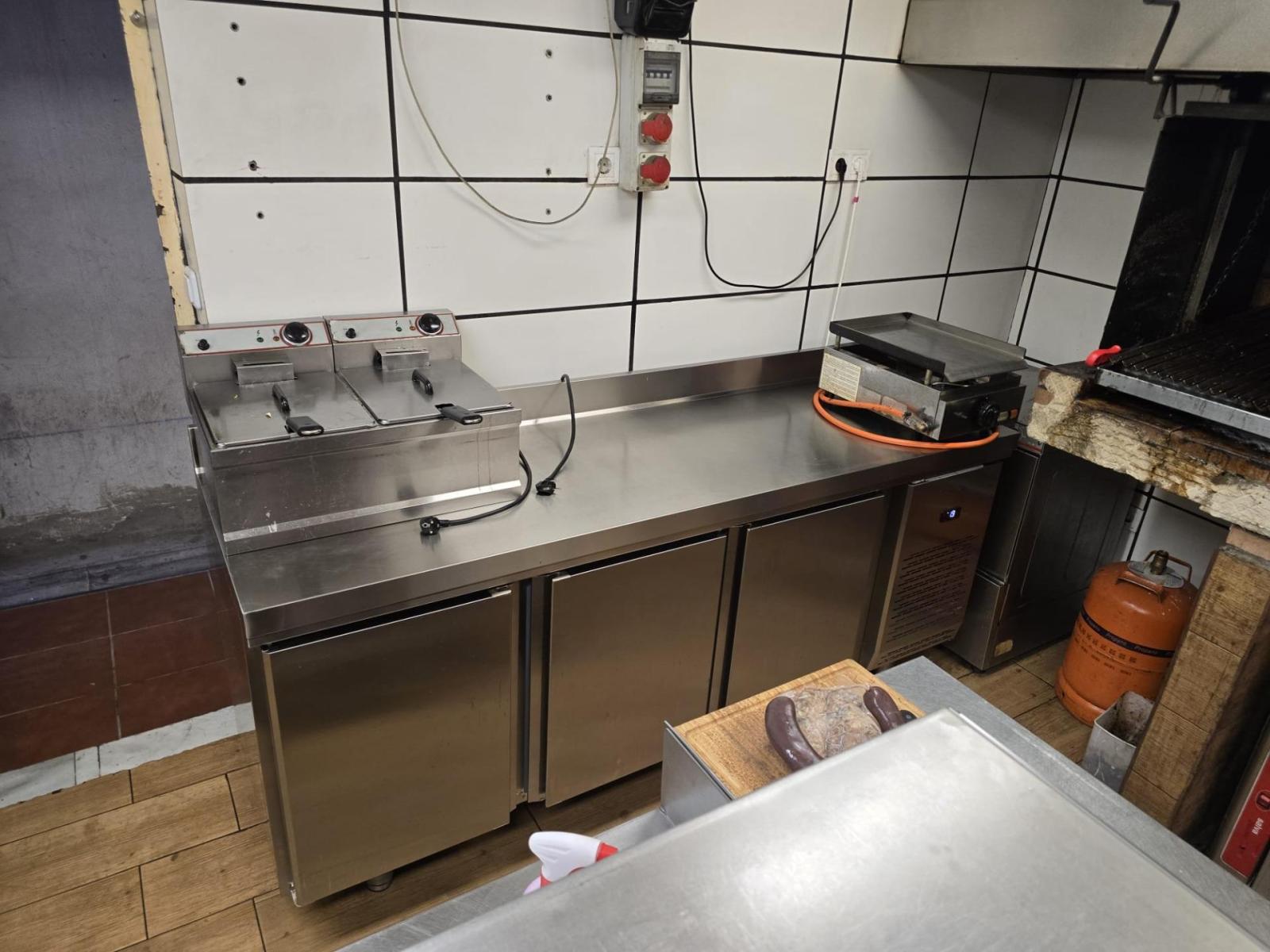 Premise for Rent in Benalmádena