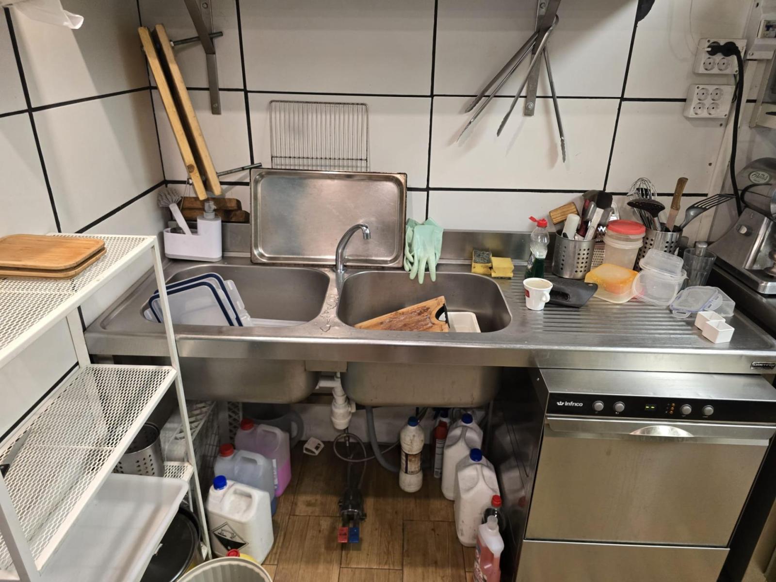 Premise for Rent in Benalmádena