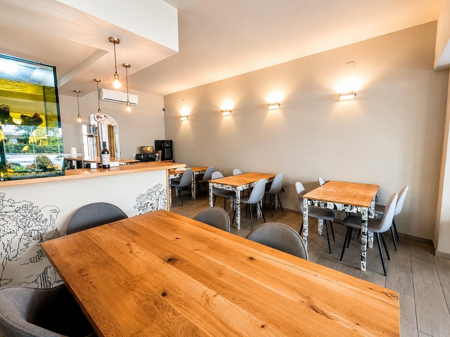 Premise for Rent in Benalmádena