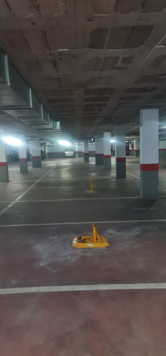 Garage for Rent in Benalmádena