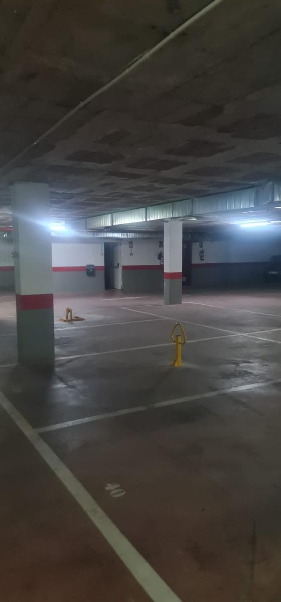 Garage for Rent in Benalmádena