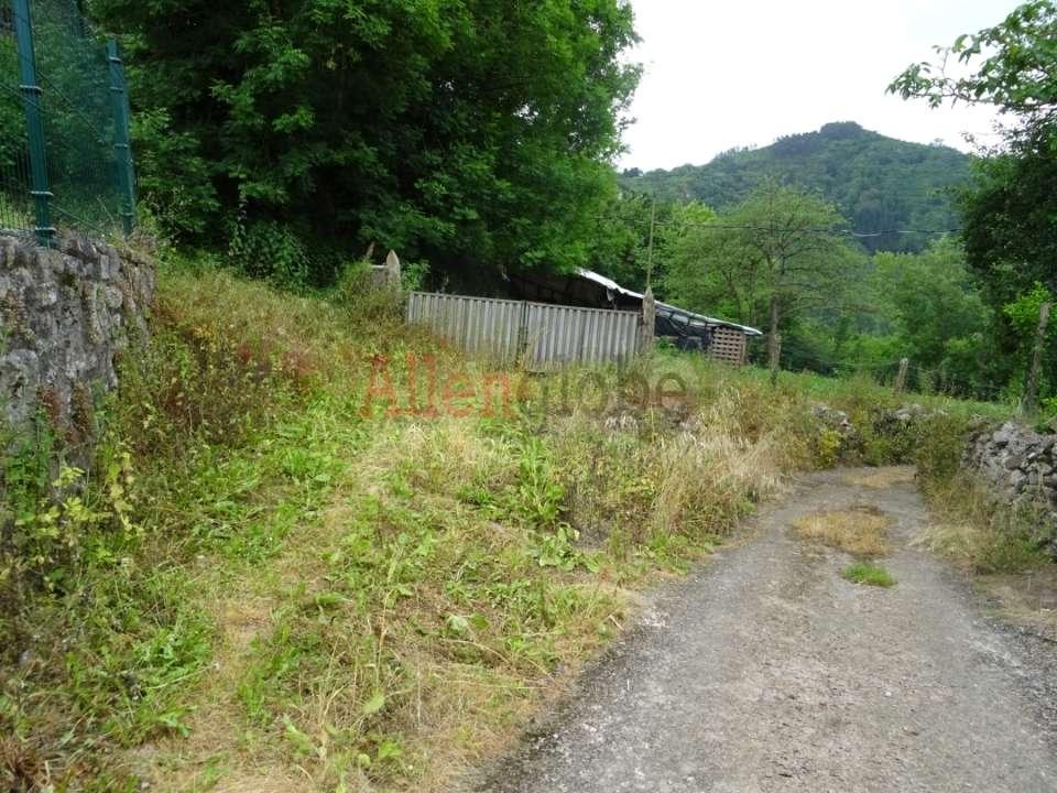 Parcela en Venta en Oviedo