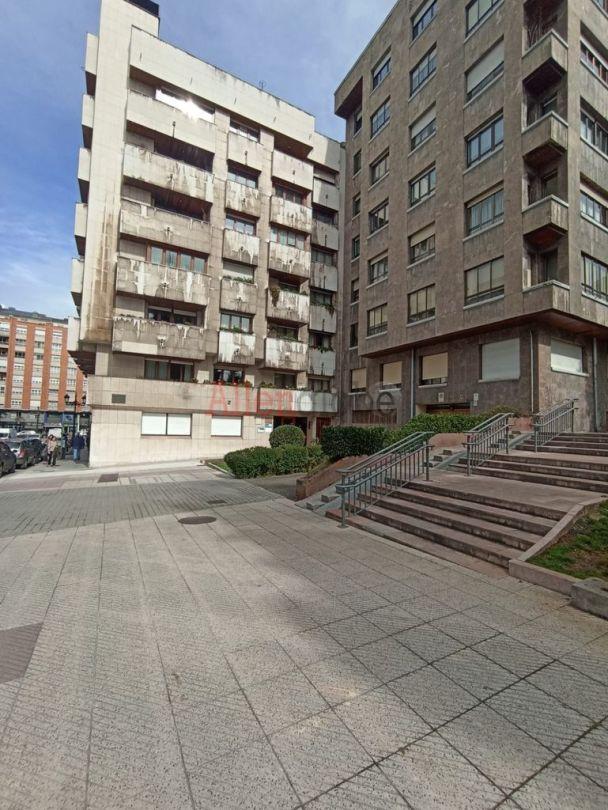 Piso en Venta en Oviedo