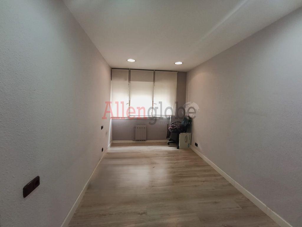 Piso en Venta en Oviedo