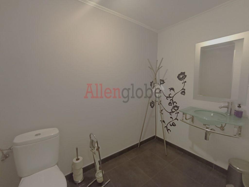 Piso en Venta en Oviedo