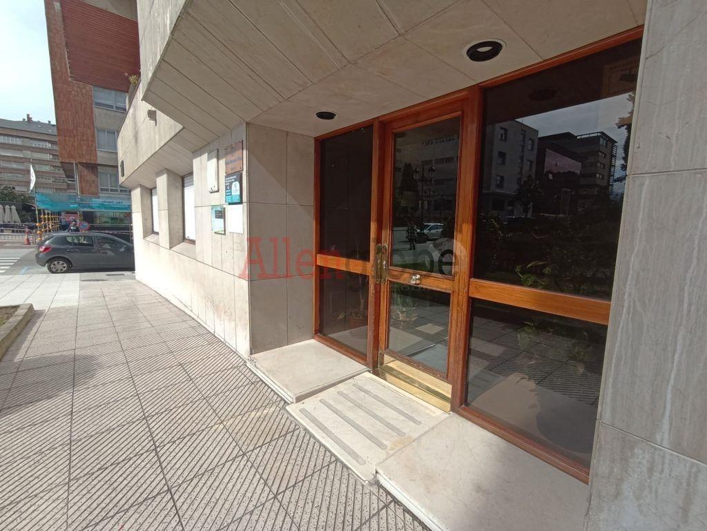 Piso en Venta en Oviedo