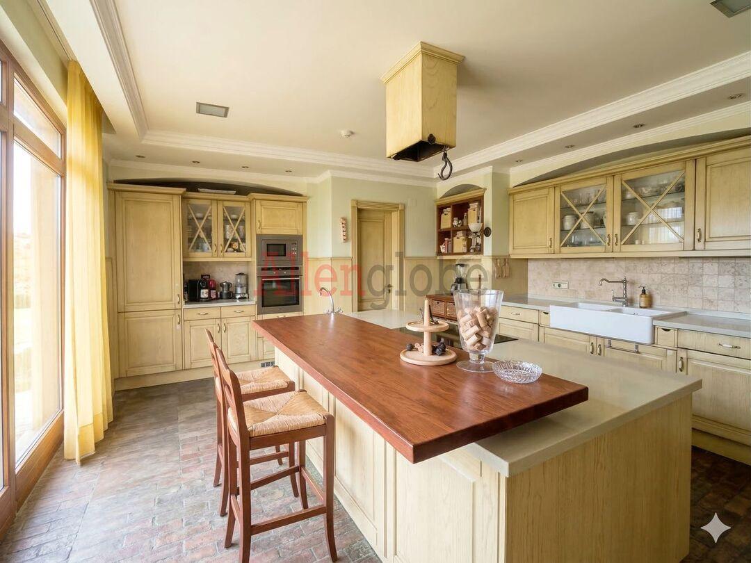 Chalet for Sale in Castrillón